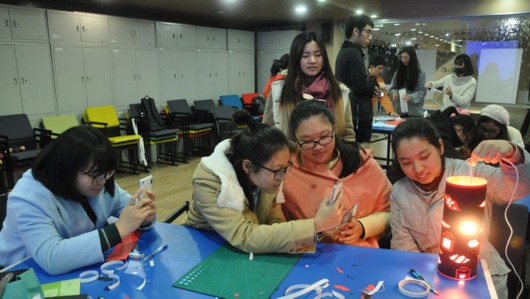 如何打造沒(méi)有圍墻的創(chuàng)新實(shí)驗(yàn)室 楊浦請(qǐng)老師先“轉(zhuǎn)型”