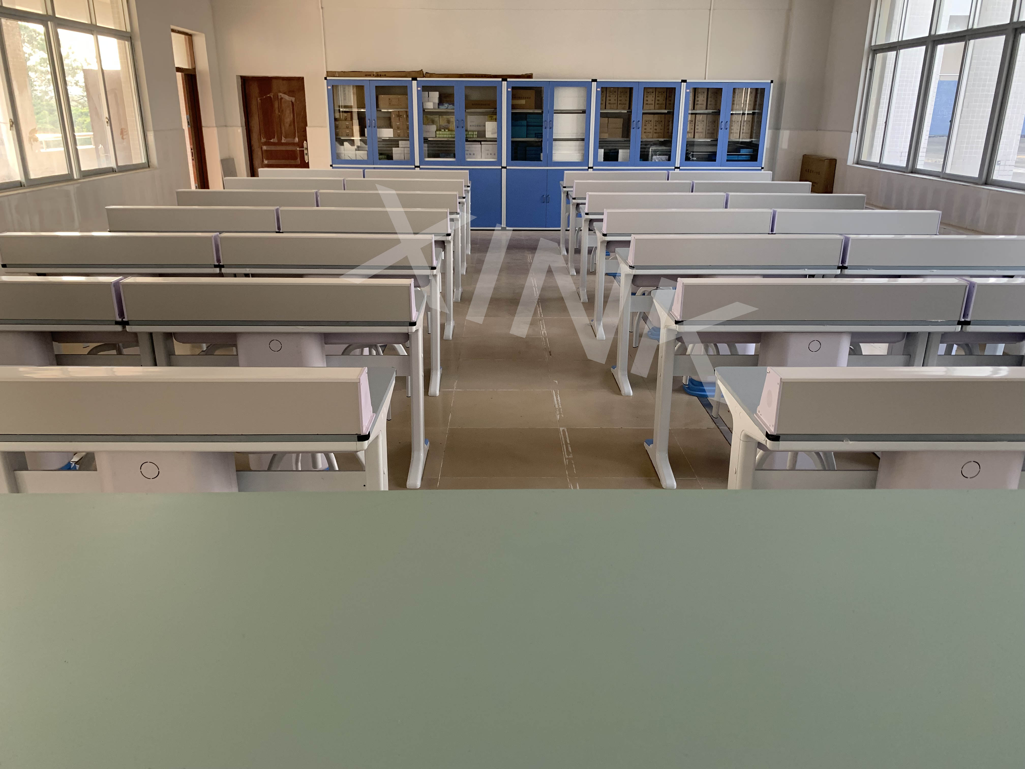 電學<a href='http://m.ea-led.com/' target='1' style='font-size:14px; font-weight:bold; color:#0080ff;'>物理實驗室</a>