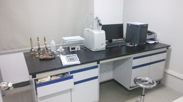 <a href='http://m.ea-led.com/products/64-1.html' target='1' style='font-size:18px; font-weight:bold; color:#000000;'>實驗室邊臺</a>案例