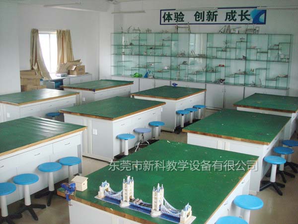 <a href='http://m.ea-led.com/chanpinyiji/37-1.html' target='1' style='font-size:18px; font-weight:bold; color:#ff0000;'>通用技術(shù)實(shí)驗(yàn)室設(shè)備</a>